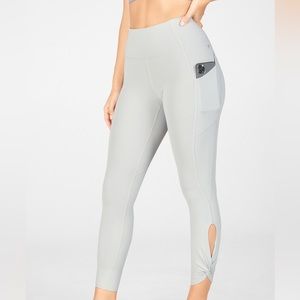 Fabletics Oasis PureLuxe High-Waisted Twist 7/8 Legging